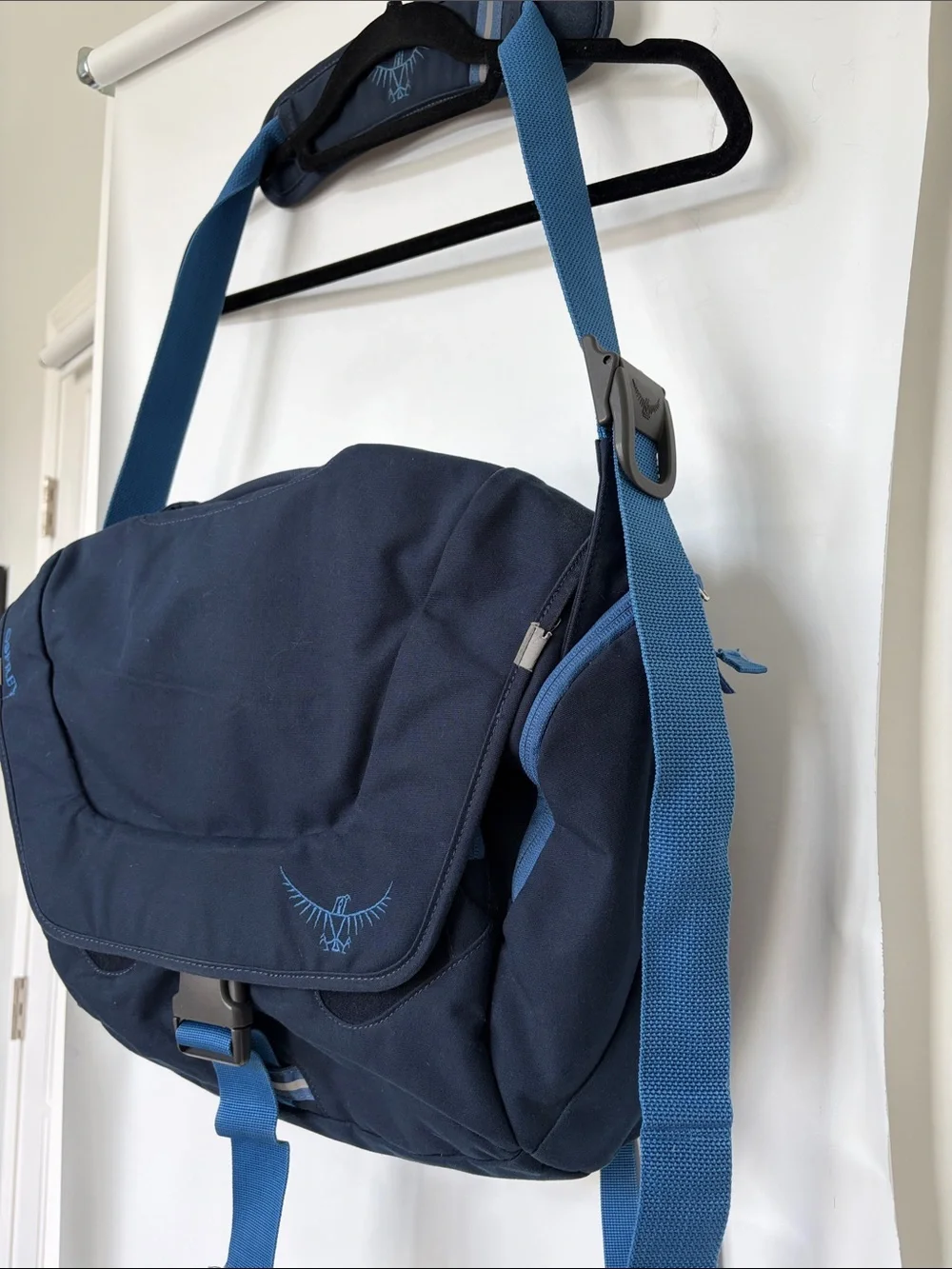 OSPREY FlapJill Dark Blue Messenger Bag with Laptop Pocket